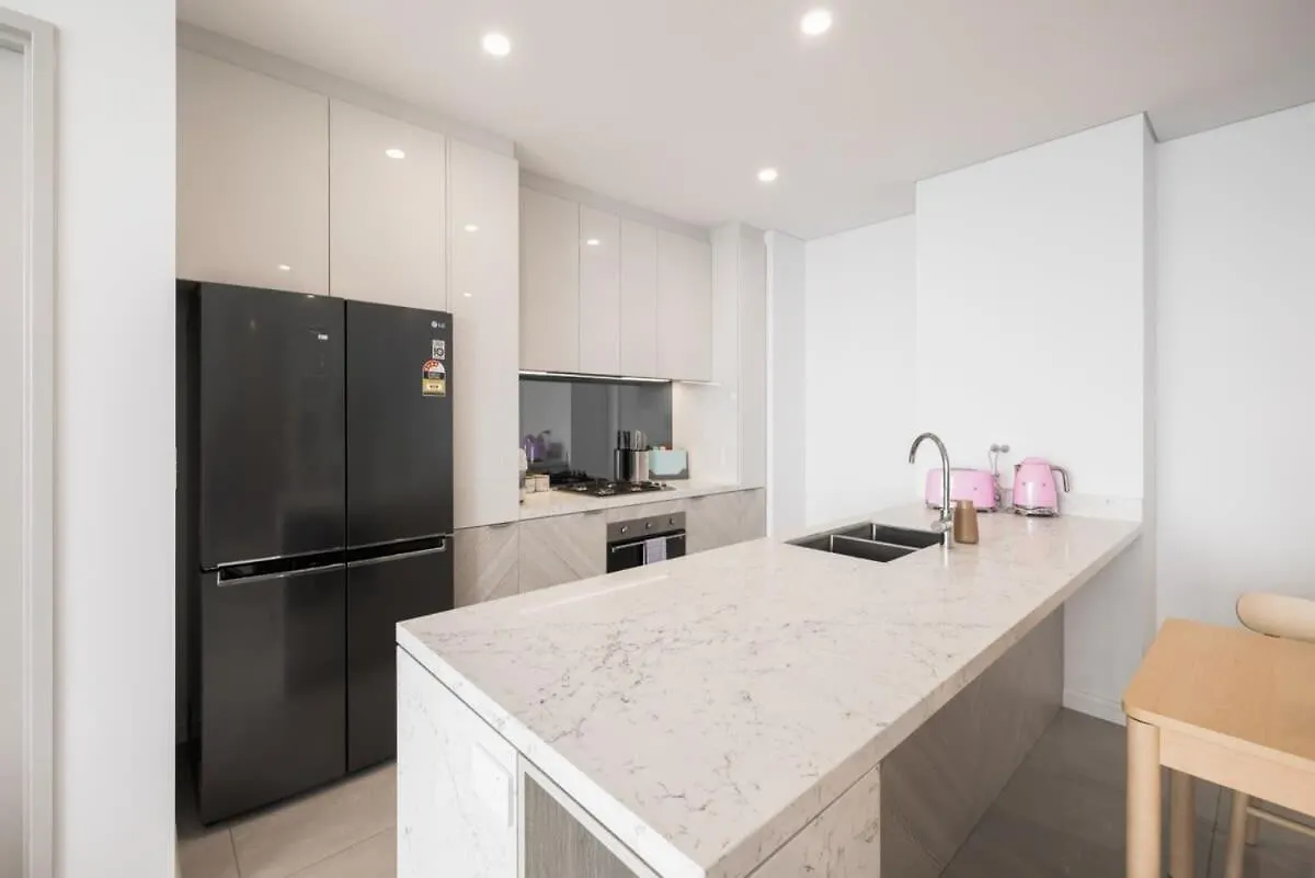 Just A Stone'S Throw To The Beach Brand New 2Br Gold Coast 0*,  Australia