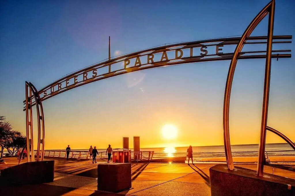 Just A Stone'S Throw To The Beach Brand New 2Br Gold Coast